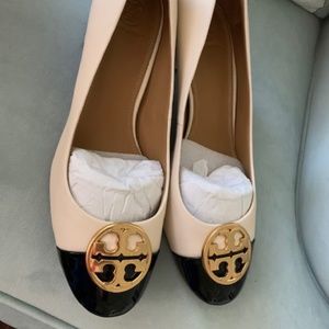 Only Worn Once Beautiful Torch Burch Pumps!